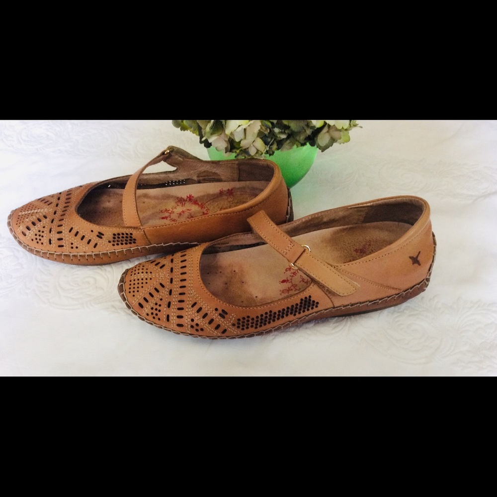 Pikolinos Mary Janes